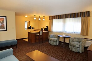 40-inch plasma TV with cable channels, TV - Best Western Windsor Inn (Ashland)