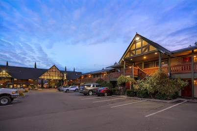 Best Western Windsor Inn