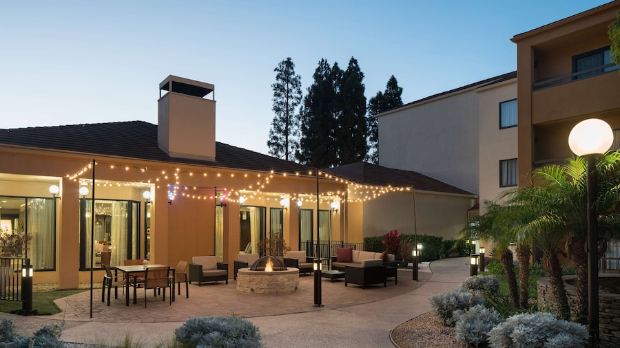 Sonesta Select Los Angeles LAX El Segundo