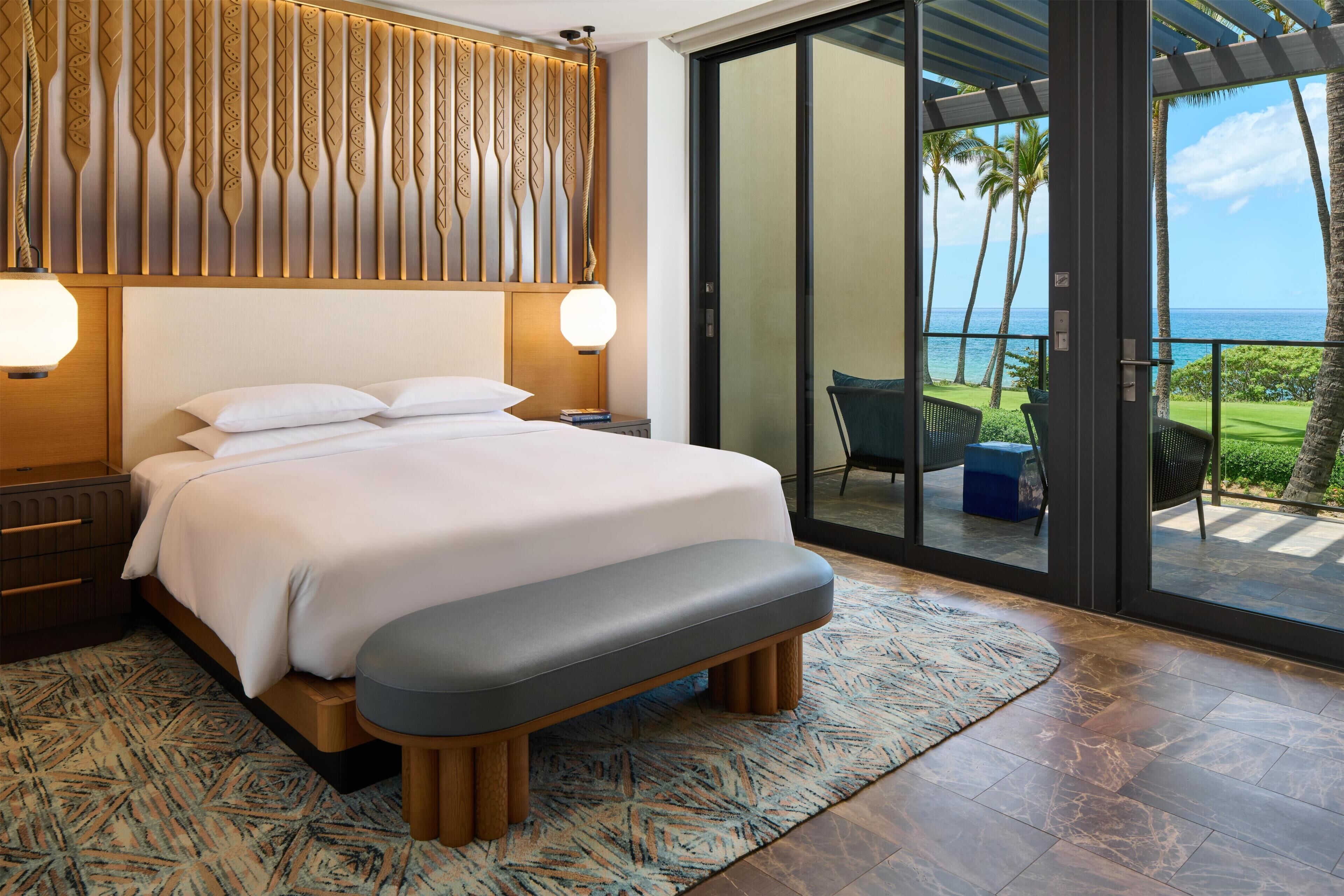 2 Bedroom Villa, Oceanfront (1 King, 2 Double Beds) | 高档床上用品、羽绒被、免费迷你吧物品、客房内保险箱