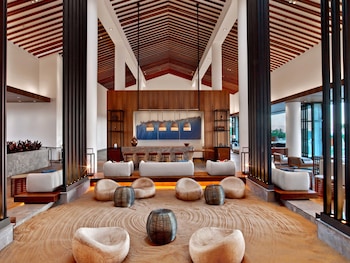 Hotel entrance and lobby at Andaz Maui at Wailea Resort - a concept by Hyatt