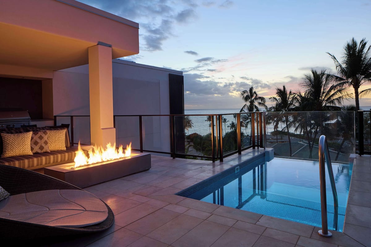 3 Bedroom Ilikai Penthouse, Ocean View (2 Kings and 2 Queens)