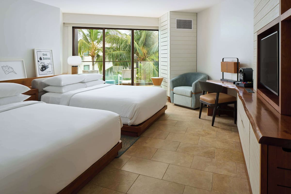 2 Queen Beds with Resort View