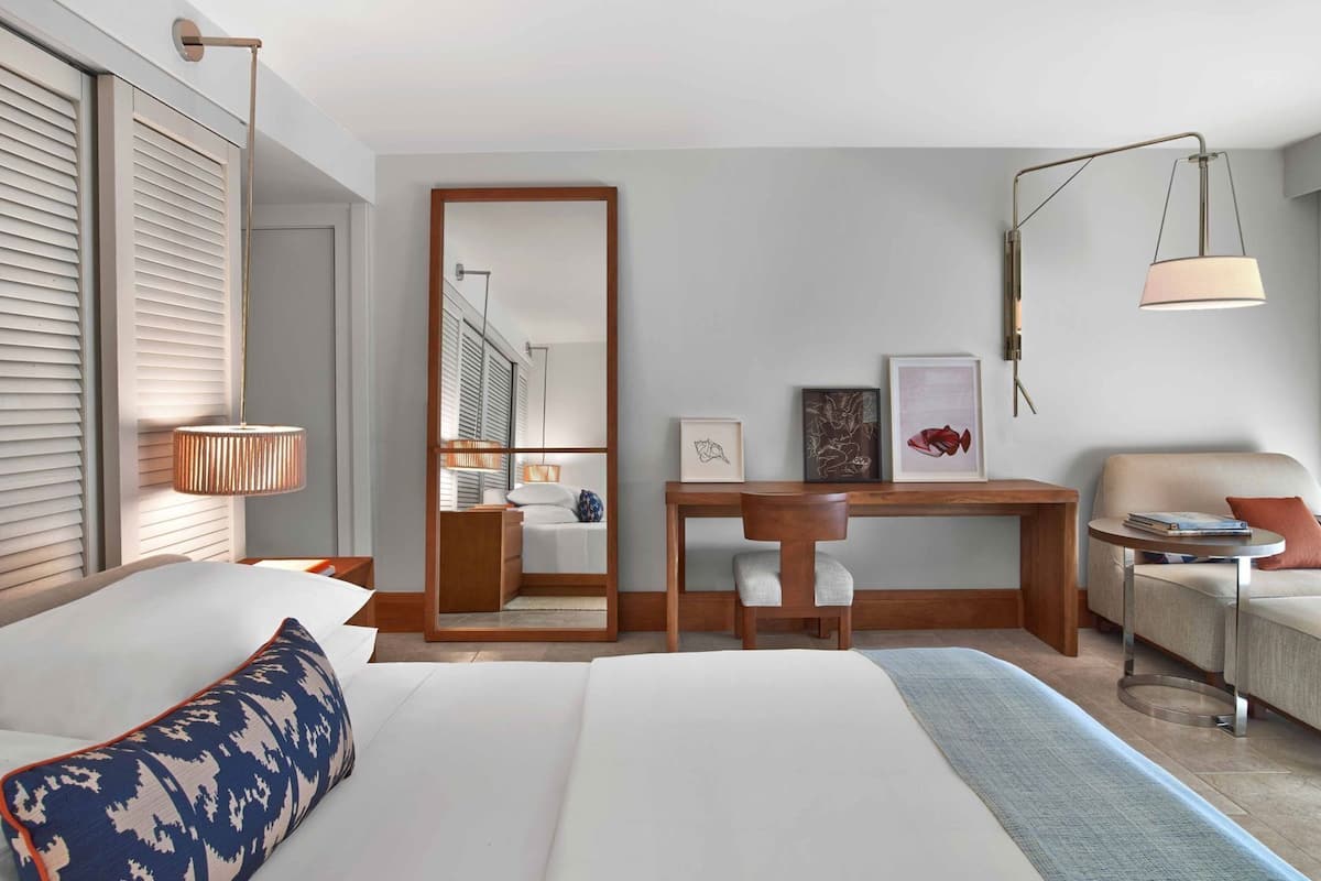 Ropa de cama de alta calidad, edredón y artículos del minibar gratis