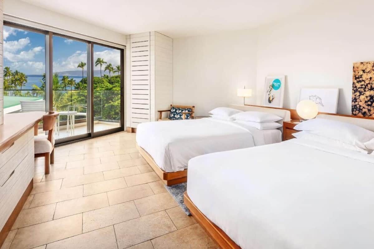 Ropa de cama de alta calidad, edredón y artículos del minibar gratis