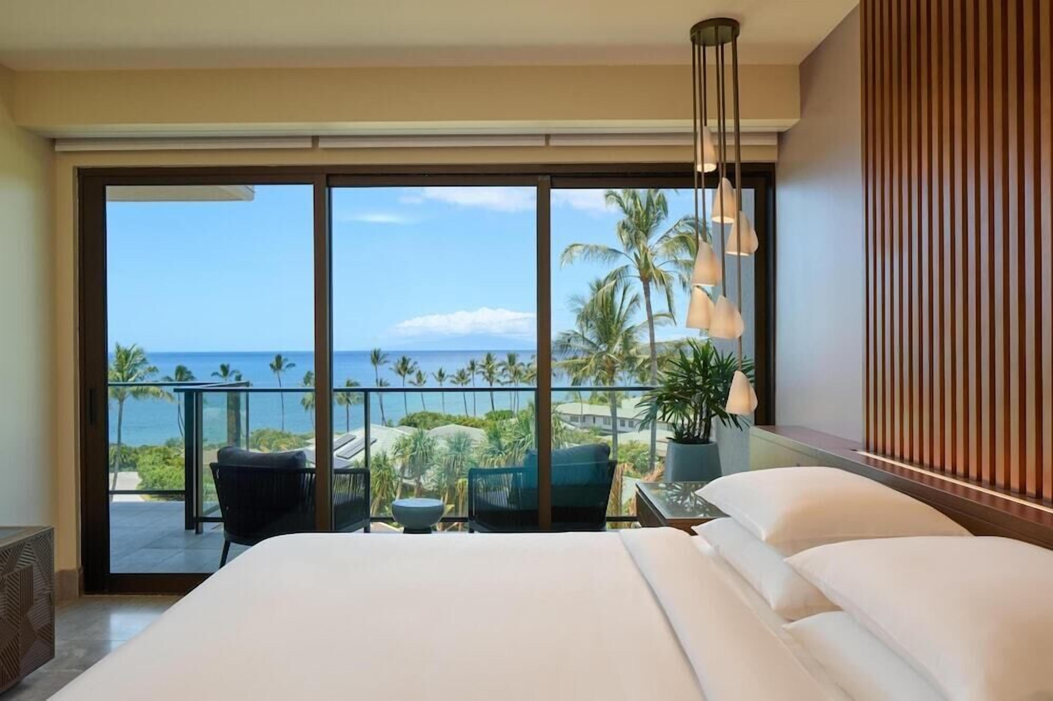 Ropa de cama de alta calidad, edredón y artículos del minibar gratis 