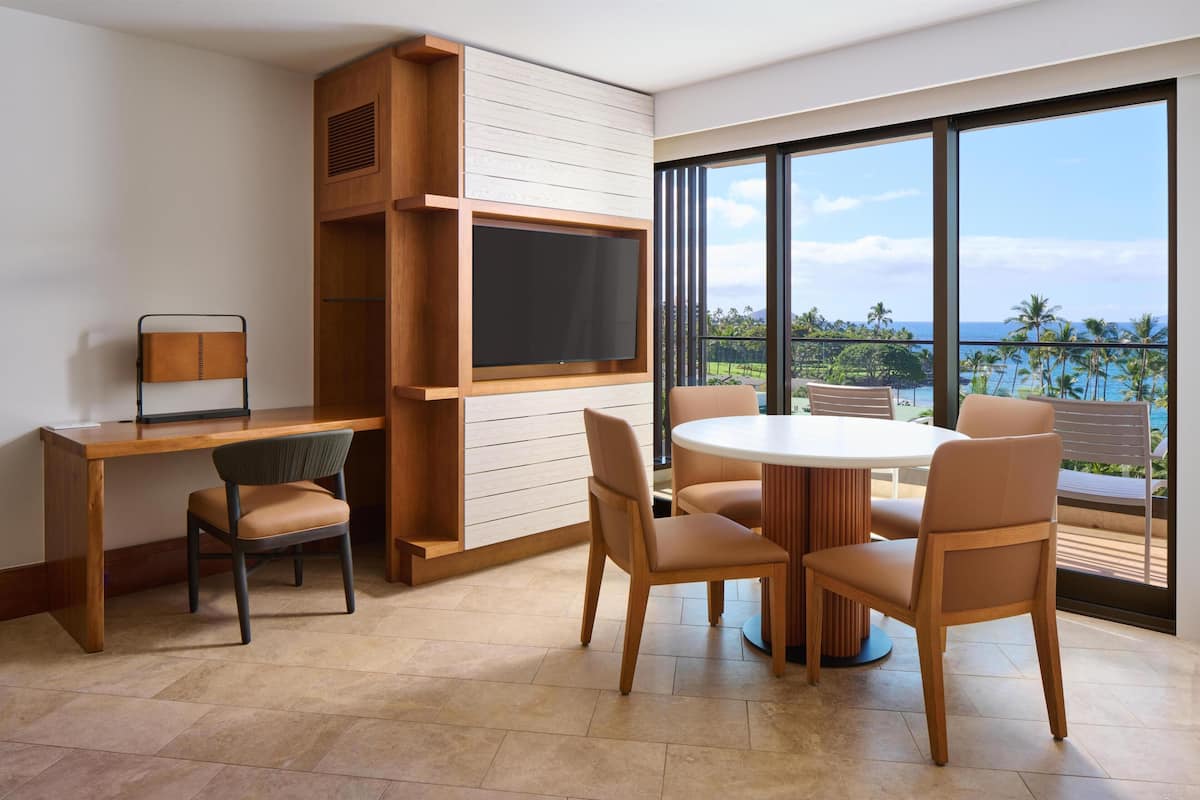 40-inch TV with cable channels, pay films