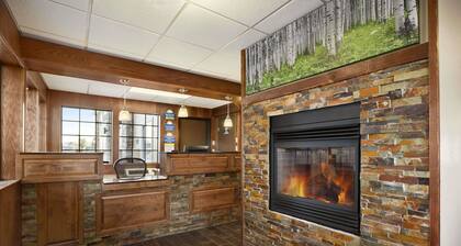 Days Inn & Suites by Wyndham Gunnison