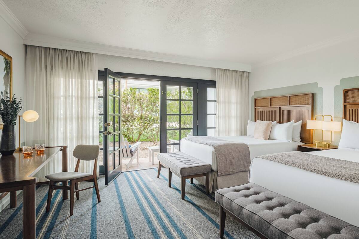 Room, 2 Katil Ratu (Queen) (Courtyard Queen Queen) | Cadar Frette Itali, peralatan tempat tidur premium, gebar bulu kapas 