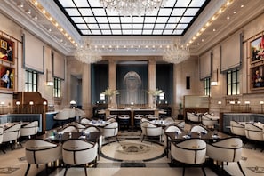 Breakfast, lunch and brunch served - The Langham, Boston (Boston)