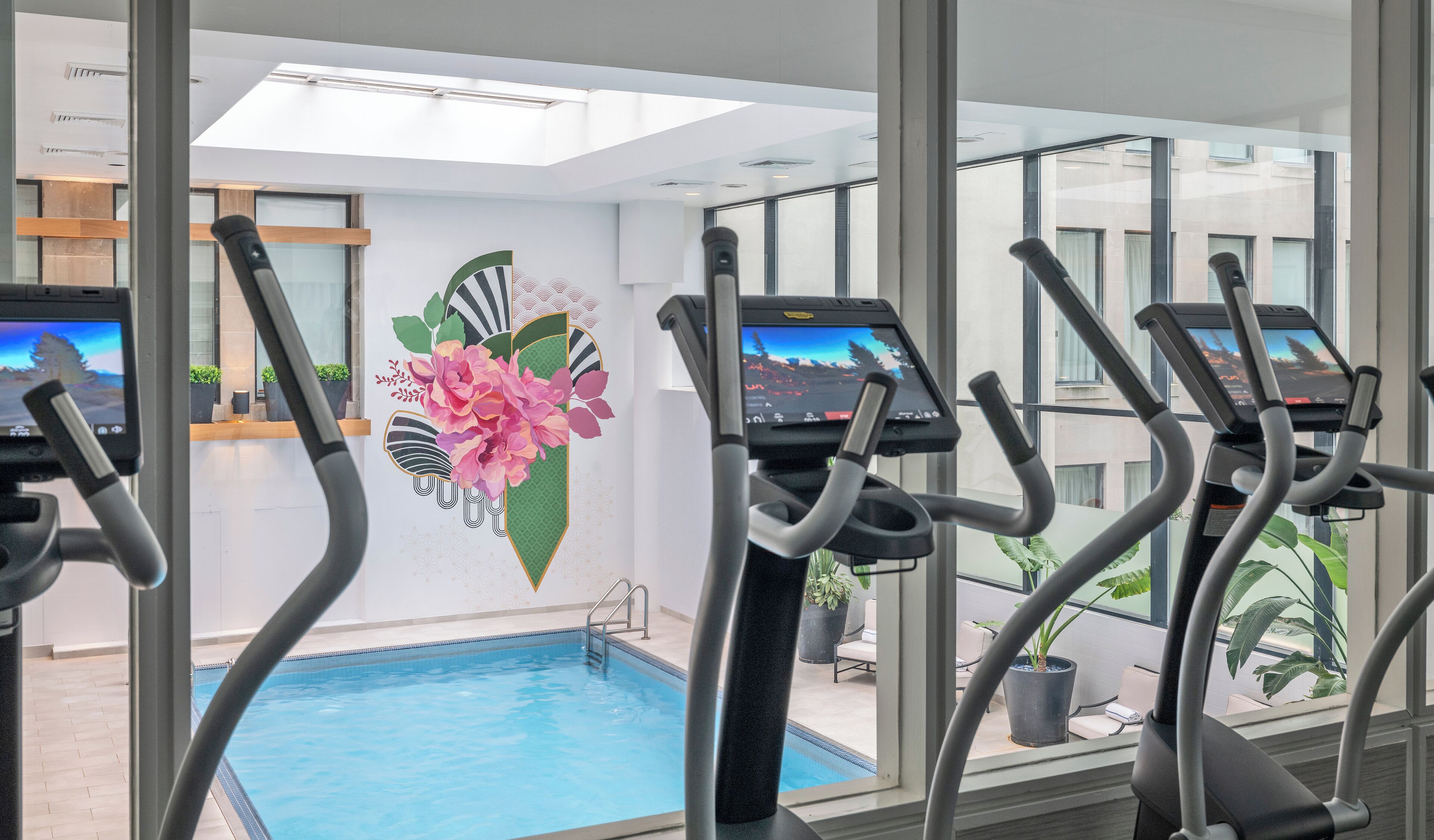 egyptian cotton sheets, premium bedding, down duvets, pillow-top beds