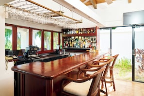 Bar (in der Unterkunft)