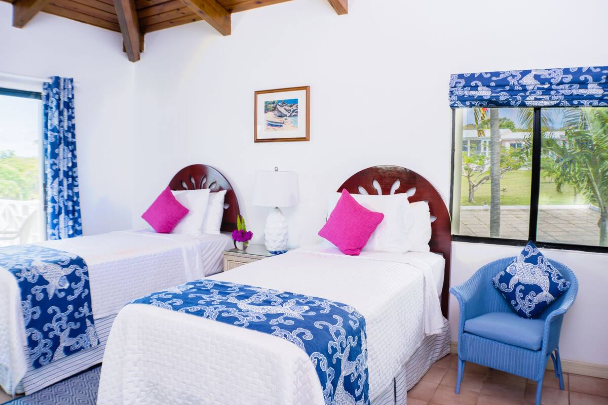In-room safe, desk, iron/ironing board, WiFi (free)