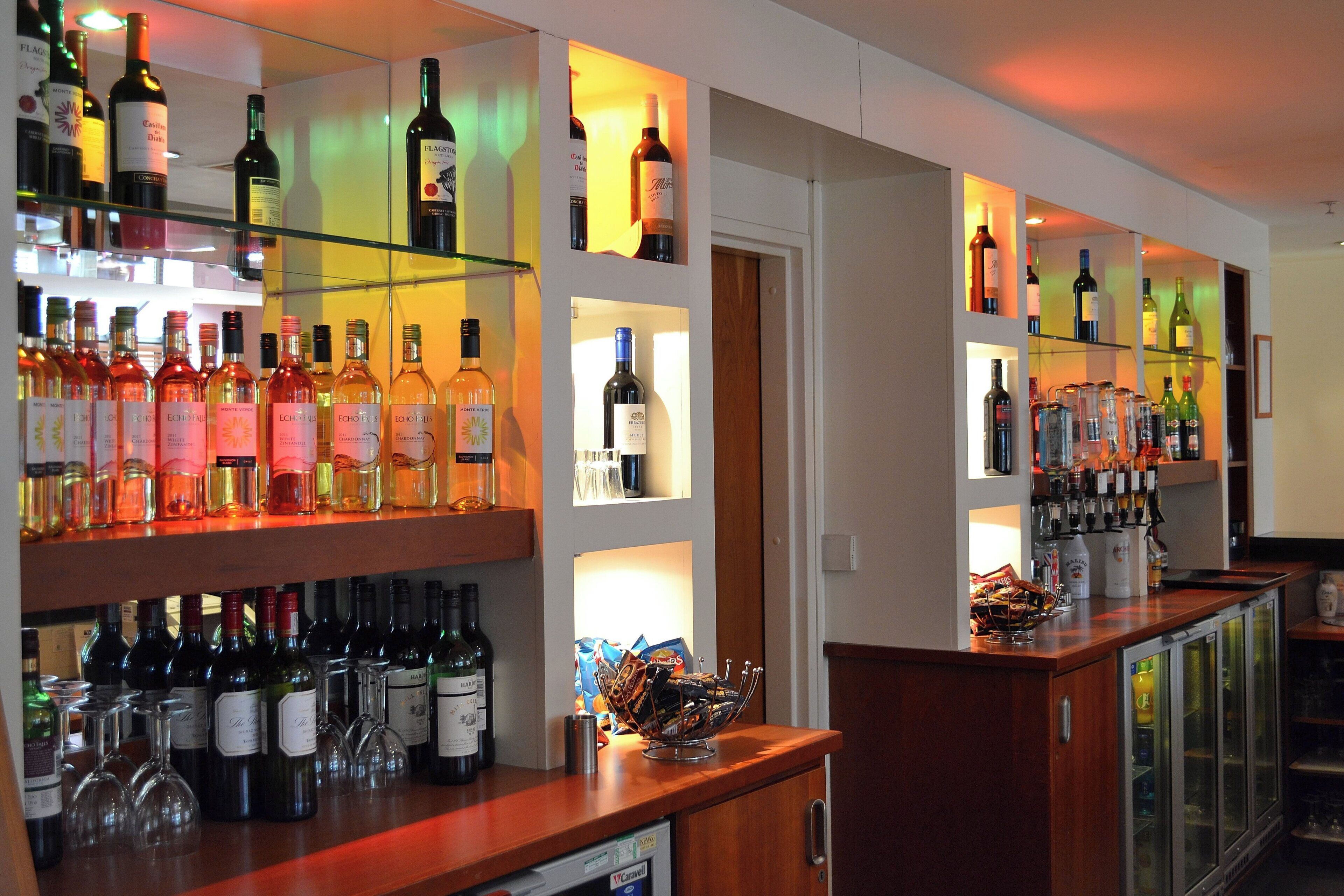 Photo - Holiday Inn Northampton, An Ihg