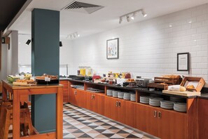 Daily buffet breakfast for a fee