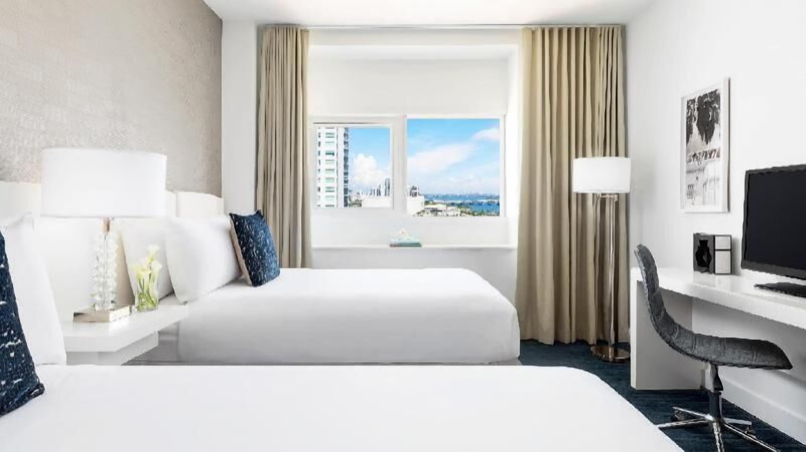 Egyptian cotton sheets, premium bedding, in-room safe, desk