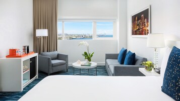 Playful Junior Bayview Suite | Egyptian cotton sheets, premium bedding, in-room safe, desk