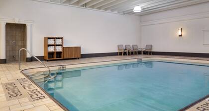 Holiday Inn Hotel & Suites St. Catharines Conference Center by IHG