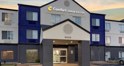 Comfort Inn & Suites Memphis East