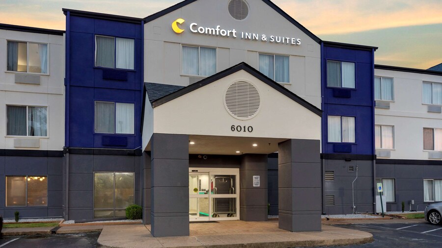 Comfort Inn & Suites Memphis East