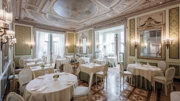 Mittagessen und Abendessen