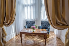 Grand Junior Suite