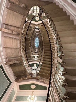 Building design - Bristol Palace Hotel (Genoa)