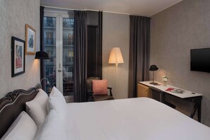 1 bilik tidur, peralatan tempat tidur premium, bar mini 