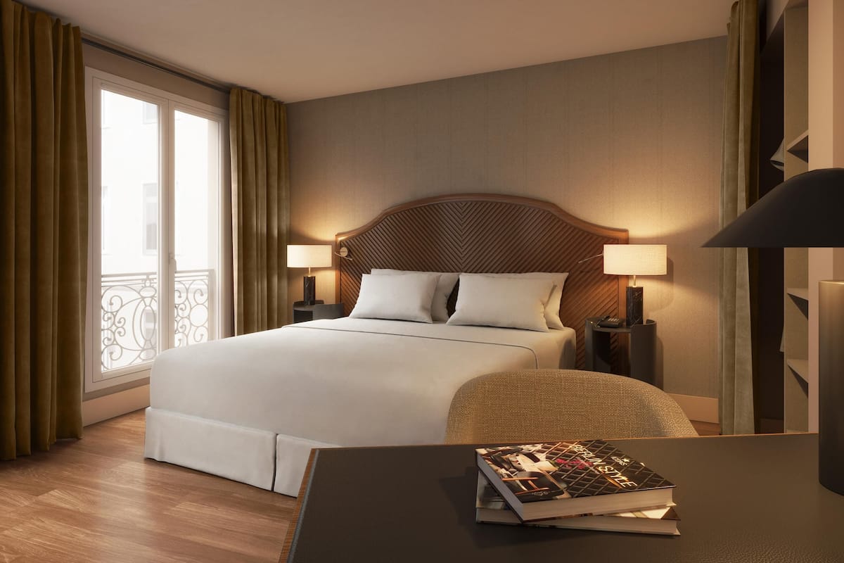1 bedroom, premium bedding, minibar, in-room safe