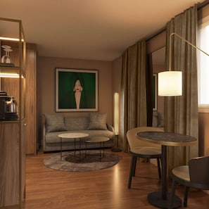 Premium bedding, minibar, in-room safe, desk