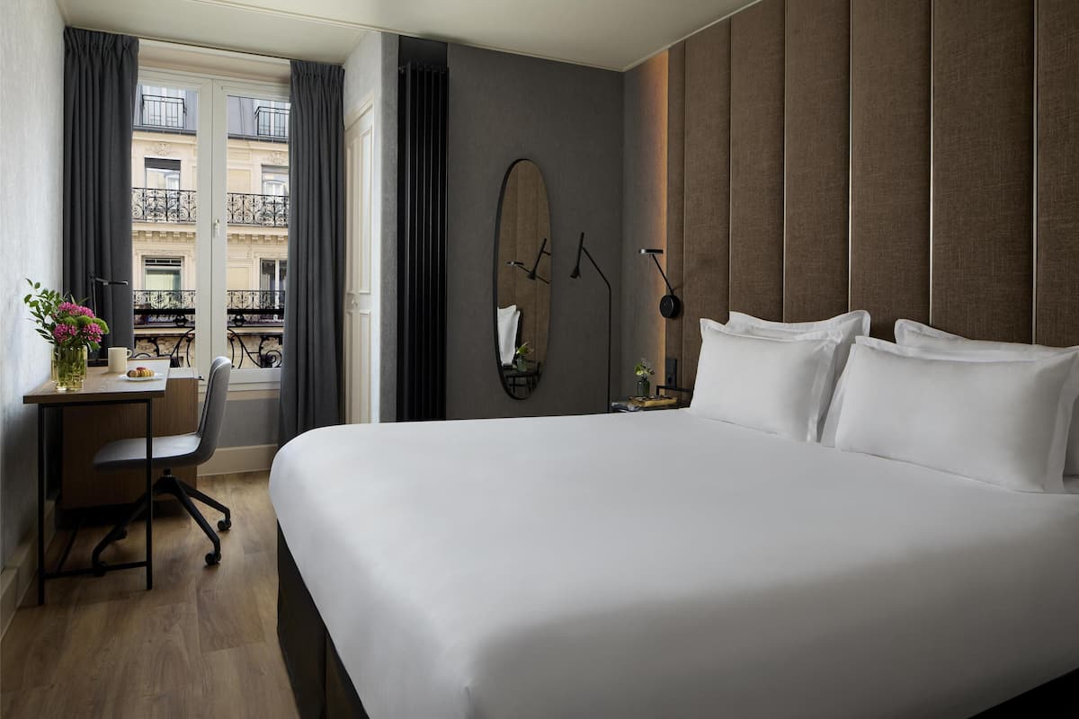 Superior Room (New Style) | 1 bilik tidur, peralatan tempat tidur premium, bar mini