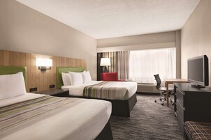 Family Suite, 1 Bedroom, Non Smoking | 1 bedroom, in-room safe, desk, laptop workspace