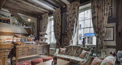 The White Horse Hotel, Romsey, Hampshire