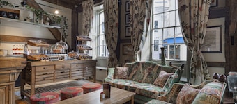 The White Horse Hotel, Romsey, Hampshire