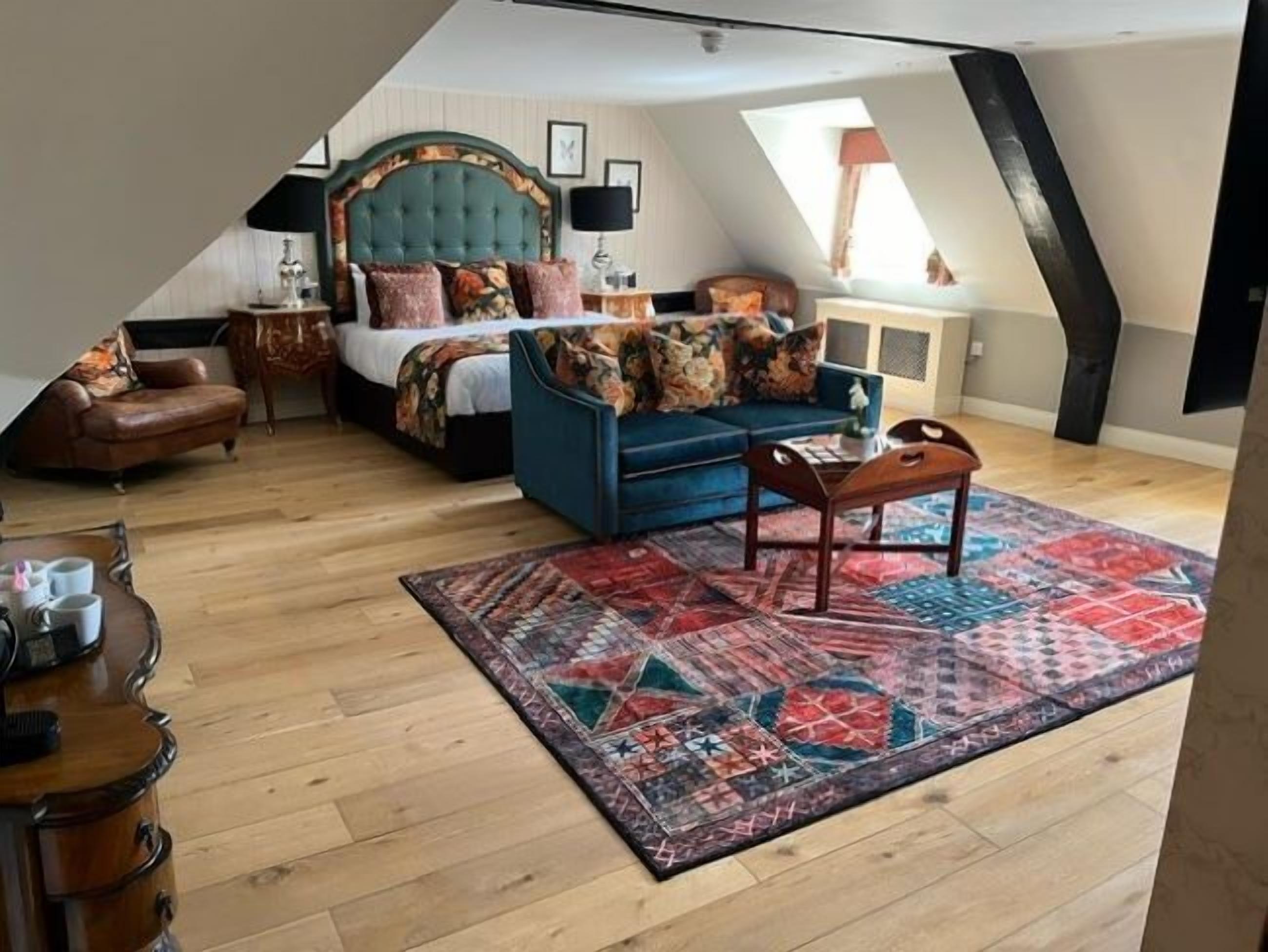 deluxe suite | 1 bedroom, premium bedding, desk, blackout curtains