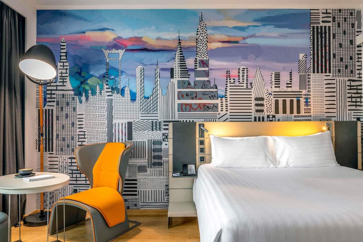 Down comforters, minibar, in-room safe, desk