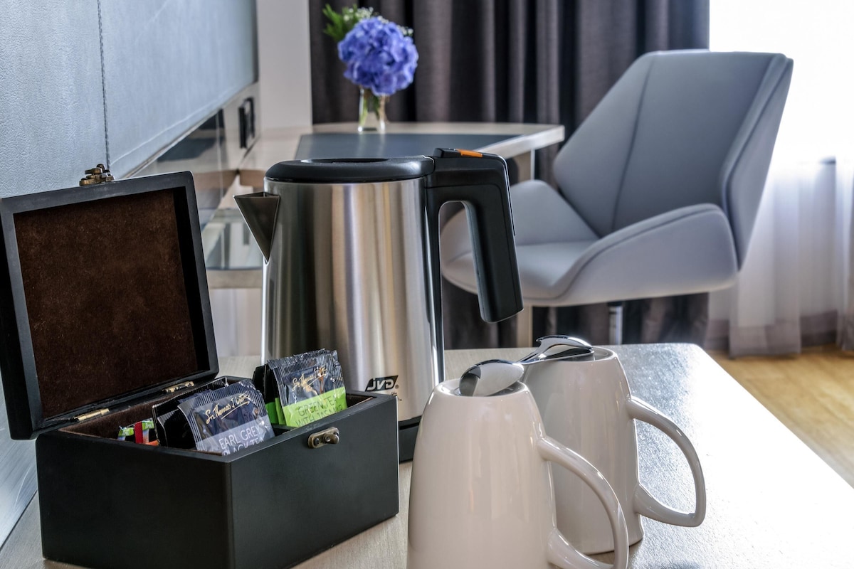 Dundyner, minibar, safe på rommet og skrivebord