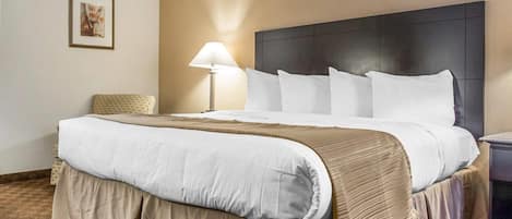 Standard Room, 1 King Bed, Non Smoking | Premium bedding, iron/ironing board, free cribs/infant beds