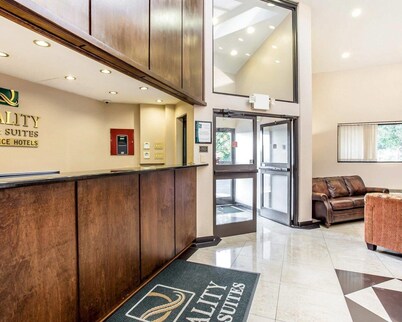 Quality Inn & Suites Coliseum