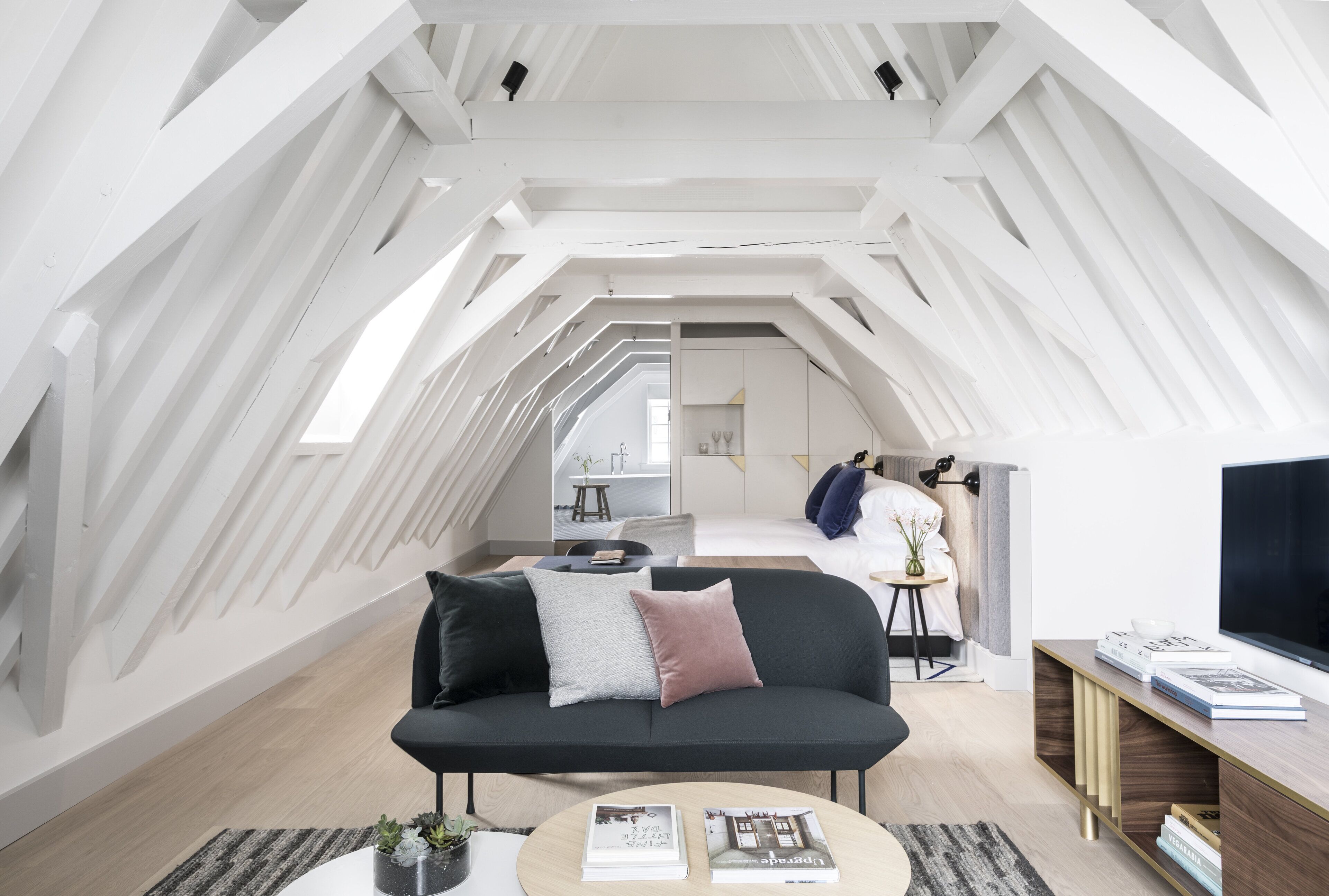 1 bedroom, premium bedding, minibar, in-room safe