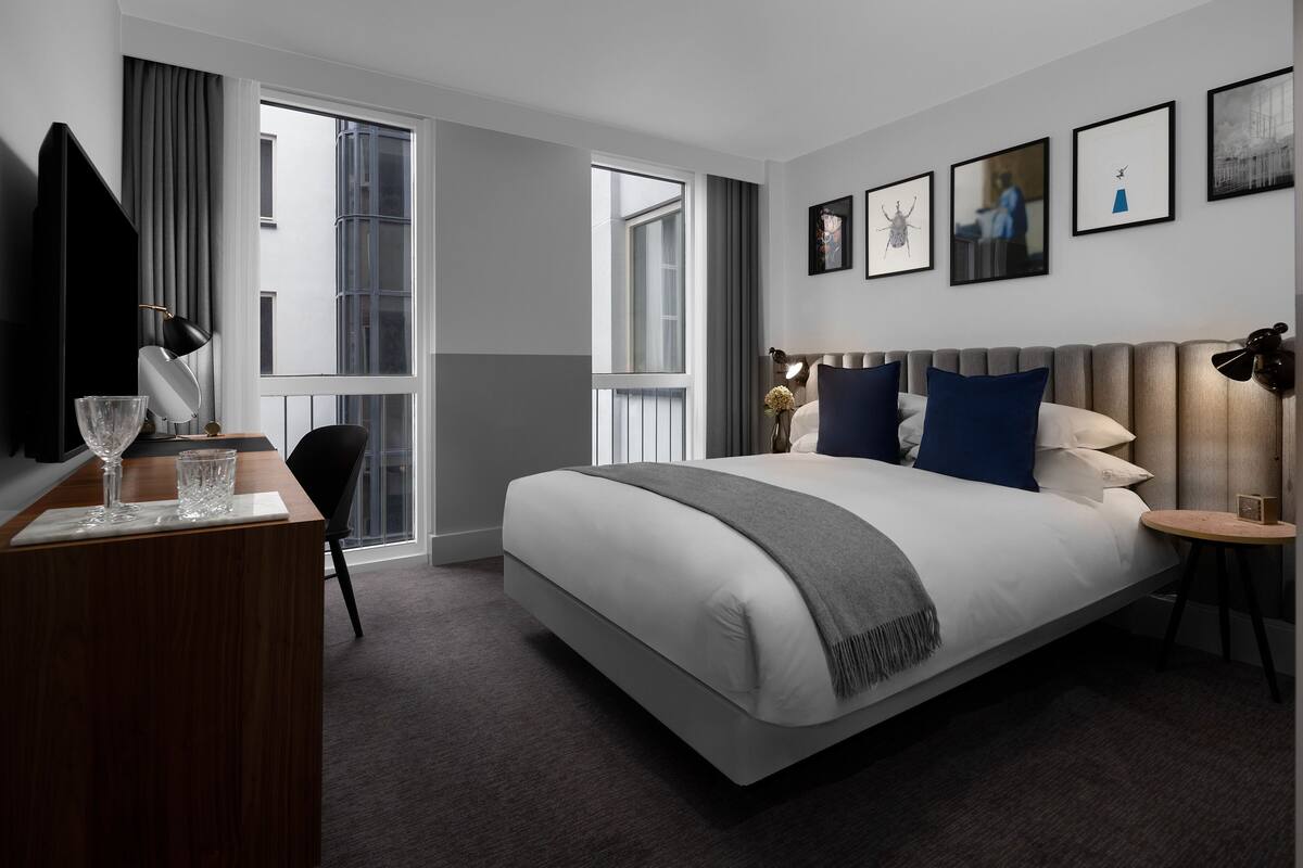 Premium bedding, minibar, in-room safe, desk
