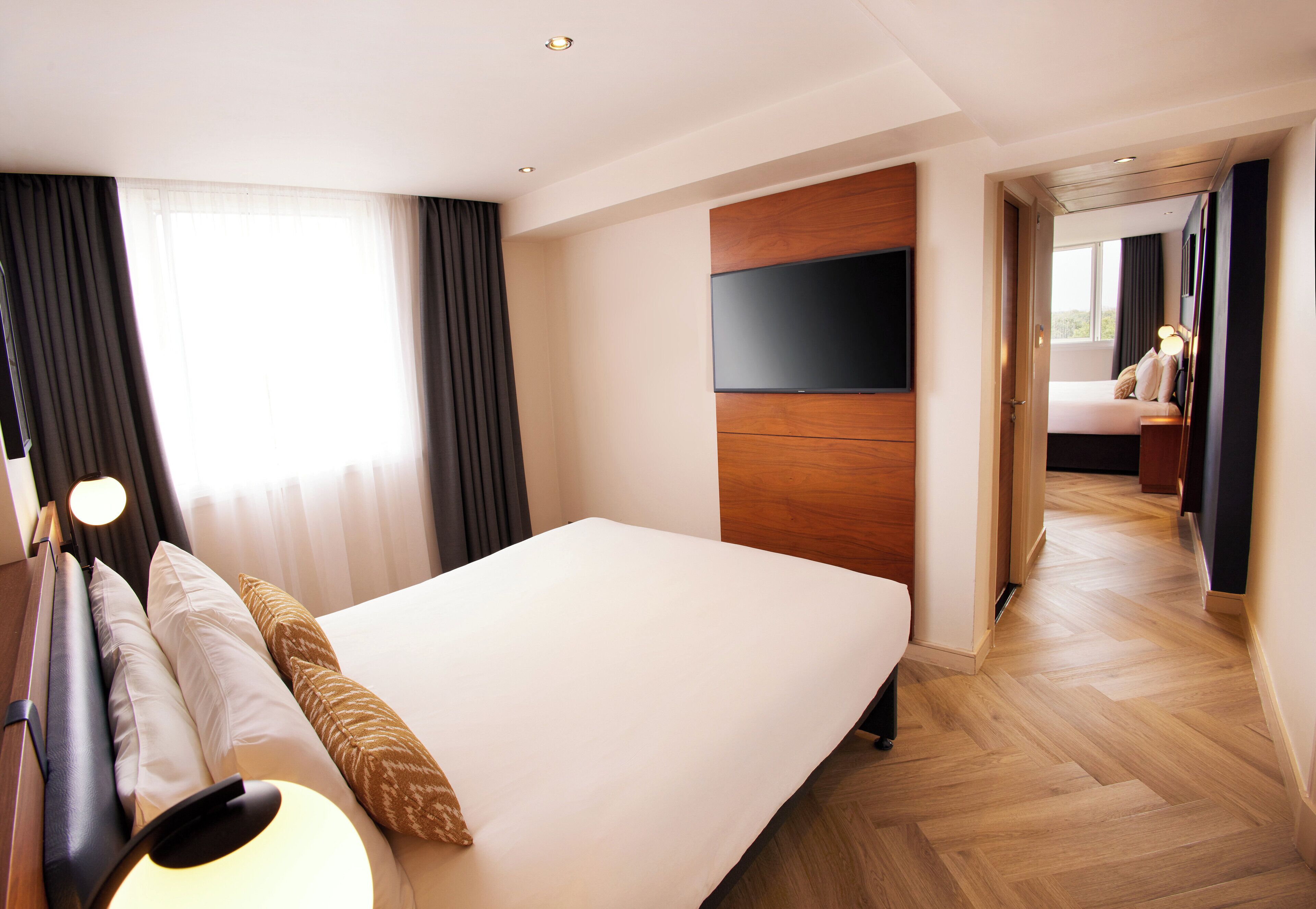 Deluxe Family Room Sleeps 4