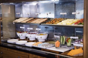 Engelsk frokost hver dag (GBP 15 per person)