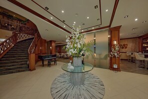 Exterior - Crowne Plaza Knoxville Downtown University by IHG (Knoxville)