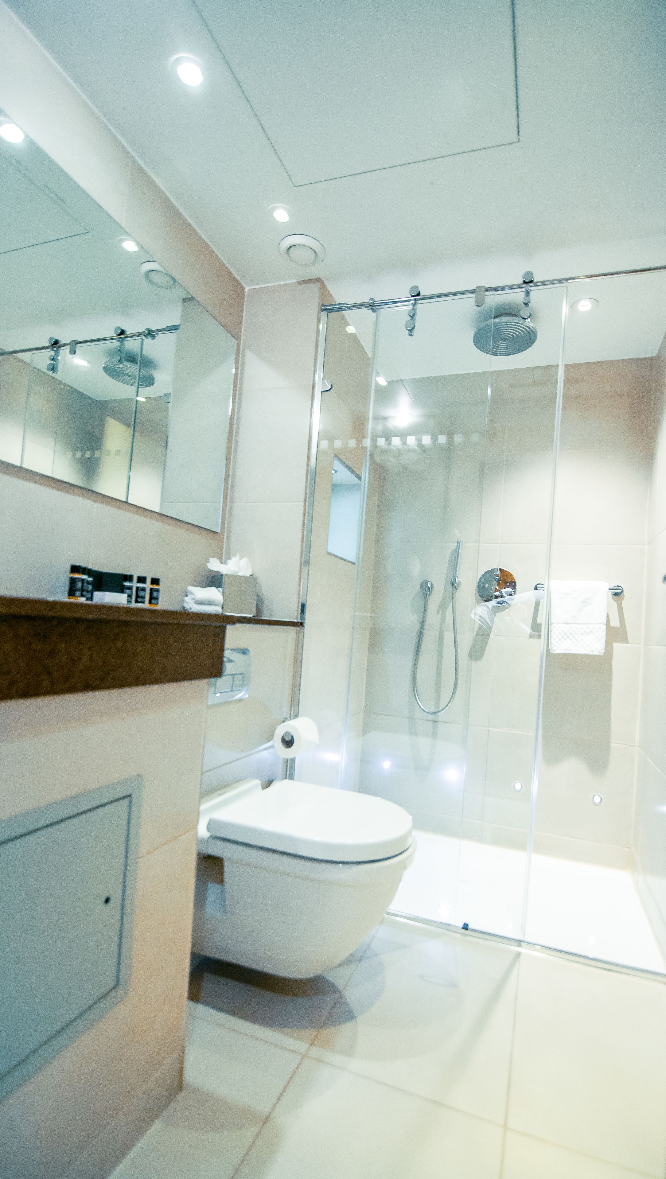 Photo - Blakemore Hyde Park