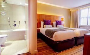 Executive Twin Room | In-room safe, desk, blackout drapes, soundproofing - Blakemore Hyde Park (London)