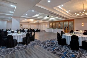 Banquet hall - Four Points by Sheraton St. Catharines Niagara Suites (Thorold)