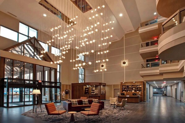 Lobby - Four Points by Sheraton St. Catharines Niagara Suites (Thorold)