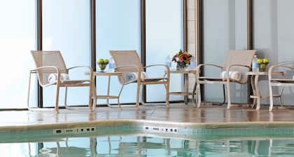 Embassy Suites by Hilton Philadelphia Airport