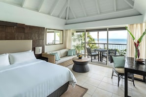 Premium bedding, in-room safe, desk, laptop workspace